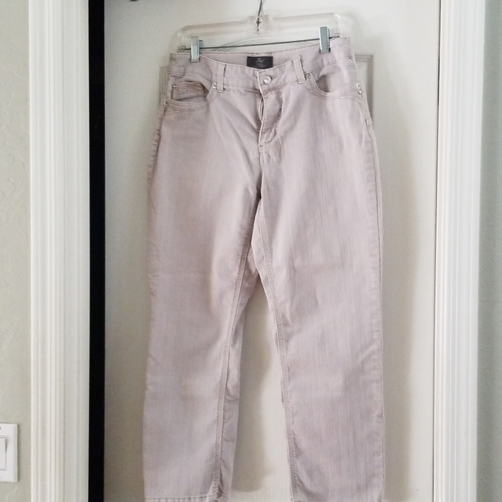 Chico's so lifing pants